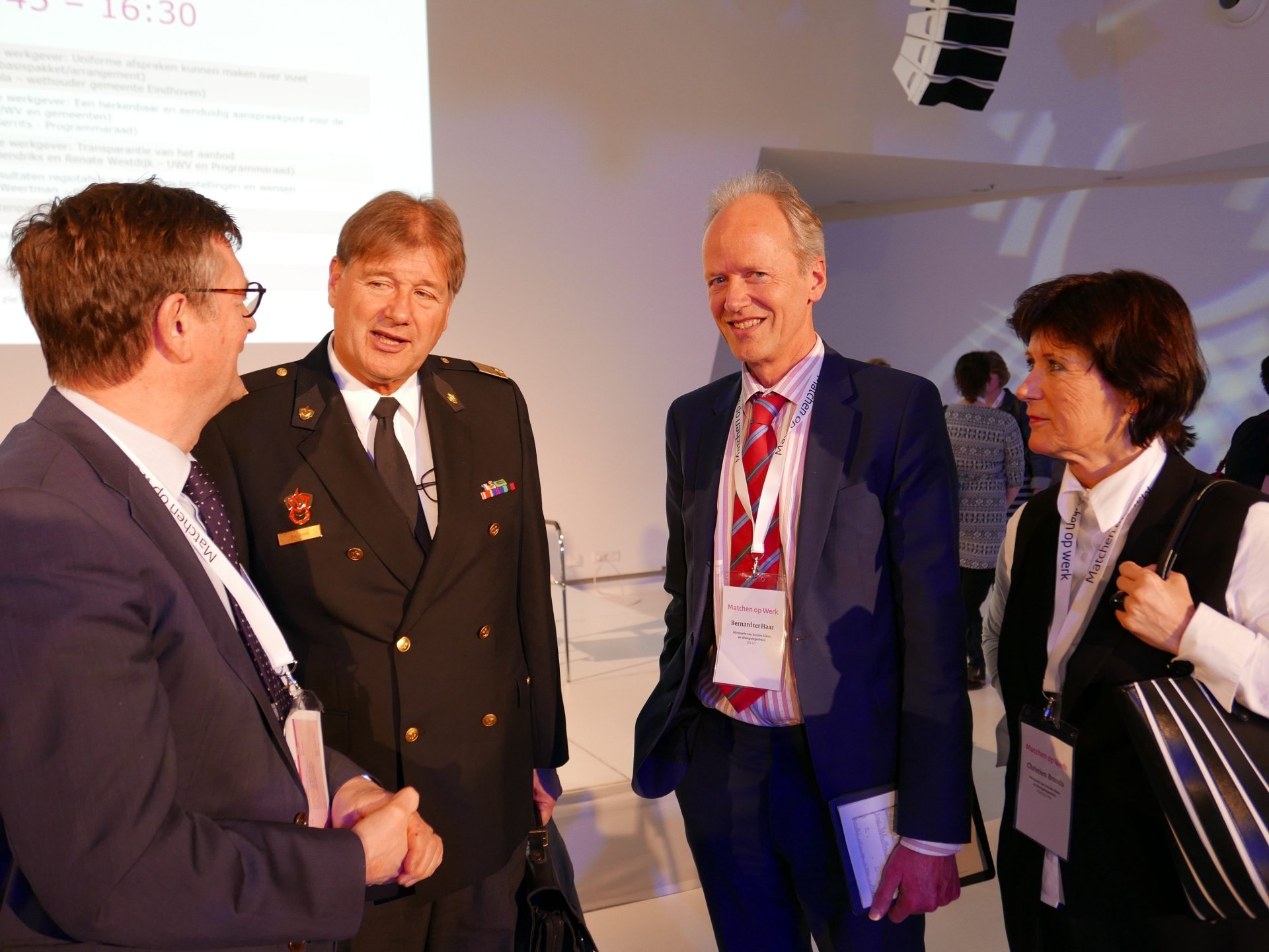 Rob K. Brons et al. in pakken